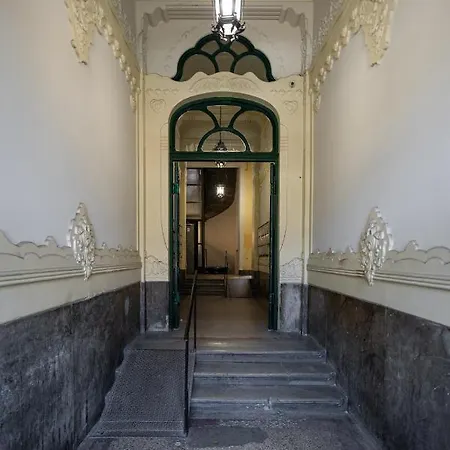 Court Crossing Apartment Budapest Exterior photo