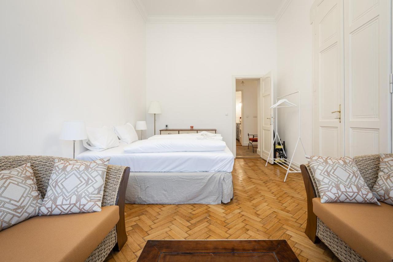 Court Crossing Apartament *